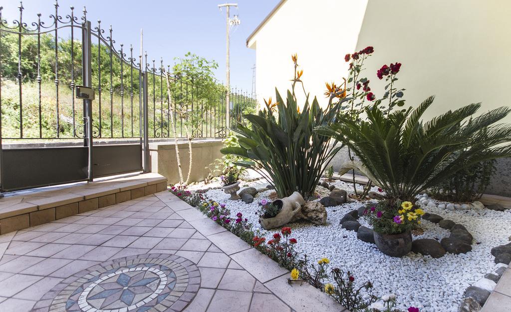 Bed and Breakfast Sa Mariposa Ittiri Экстерьер фото