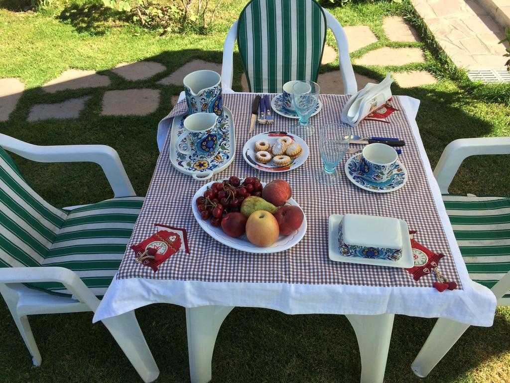 Bed and Breakfast Sa Mariposa Ittiri Экстерьер фото